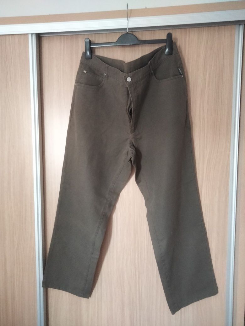 Calças de homem azeitona tamanho 52