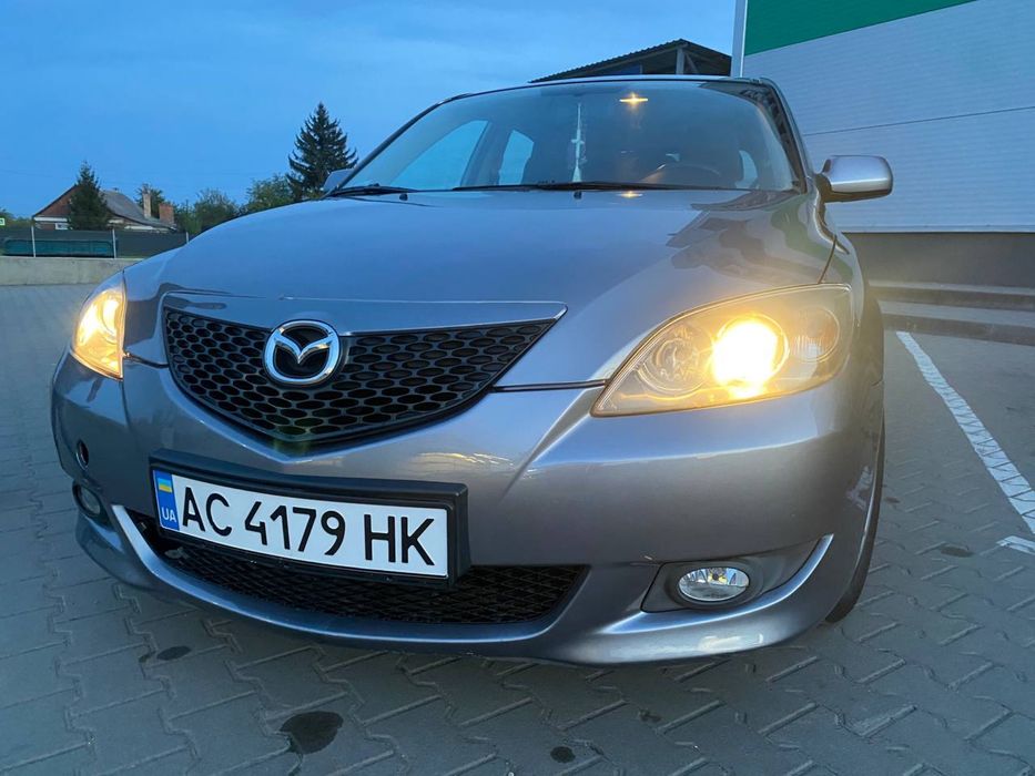 Мазда 3 . Хатчбек . 2005 рік 1.6 безин