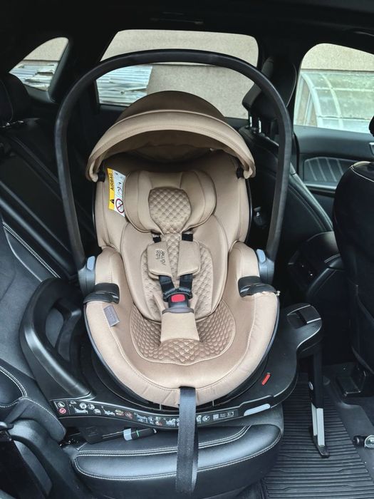 Автокрісло Britax Römer Baby-Safe Pro 2025 (LUX / Warm Caramel)