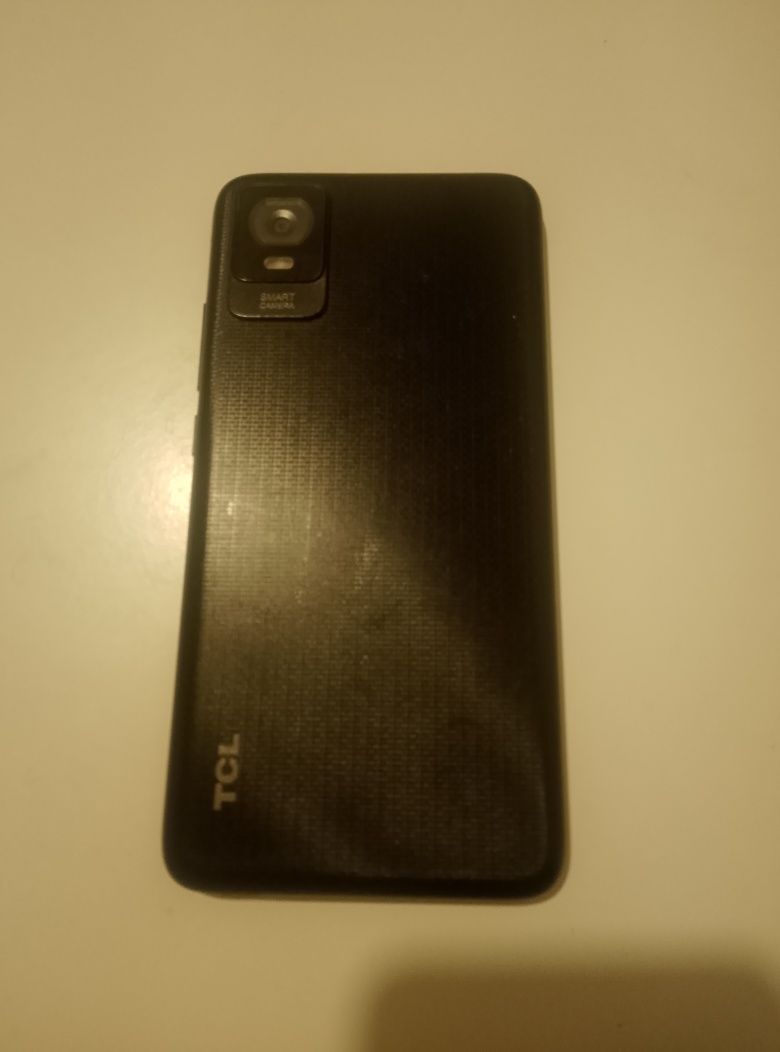 TCL 403 android smartphone