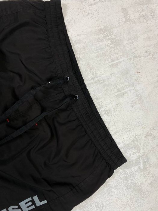 Стильні Diesel Beachwear з Контрастним Логотипом