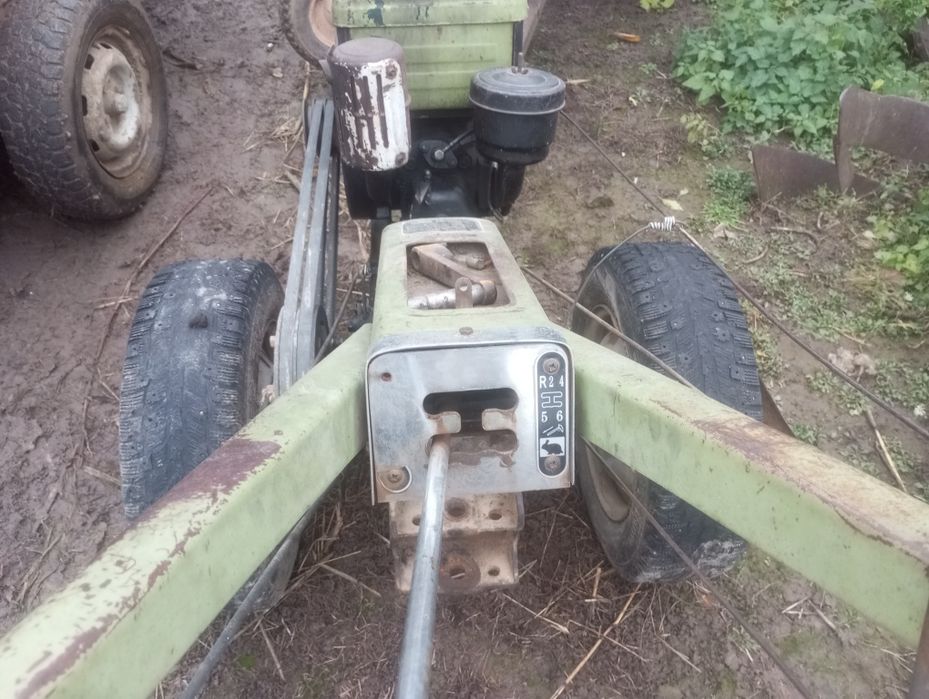 Мотоблок 8 л.с + фреза +роторна коса