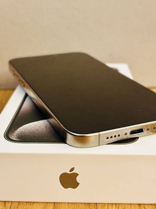 15 pro max impecavel