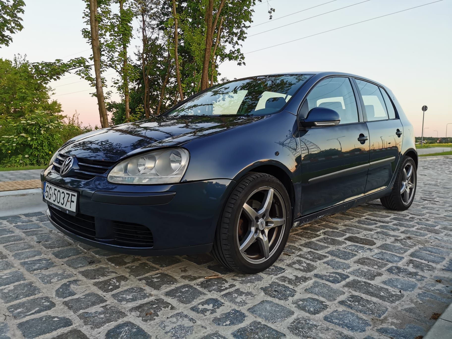 VW GOLF 5 1.6 (115 KM) w dobrym stanie