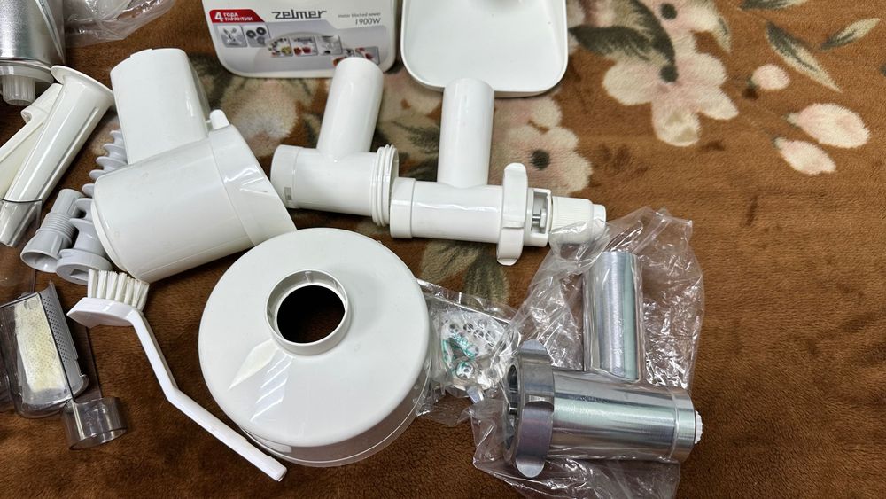 Мясорубка/соковыжималка  Zelmer