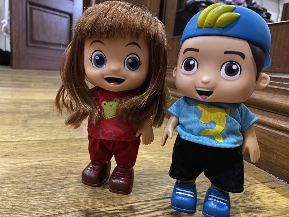 Boneco Luccas Neto e giovanna