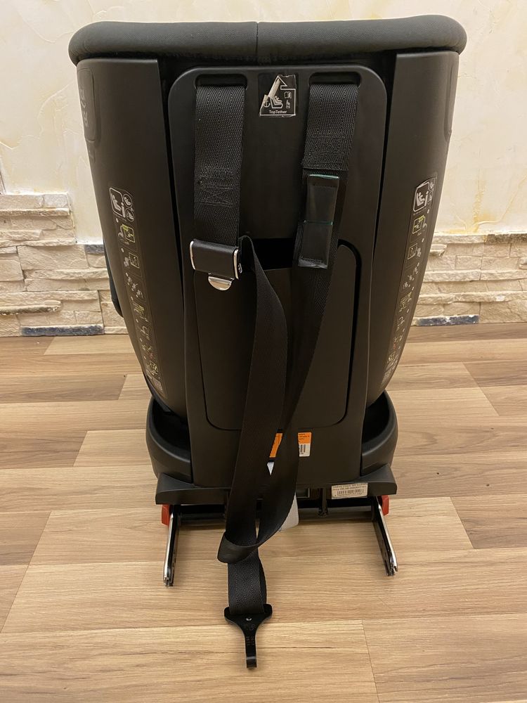 Автокресло BRITAX-ROMER TRIFIX2 i-SIZE с 9 мес.до 4 лет 9-22 кг