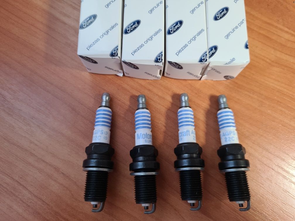 Свічки запалювання Форд Сієра/Скорпіо  Ford Sierra/Scorpio DOHC