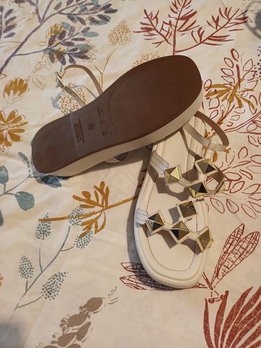 Novos nunca usadas sandalias