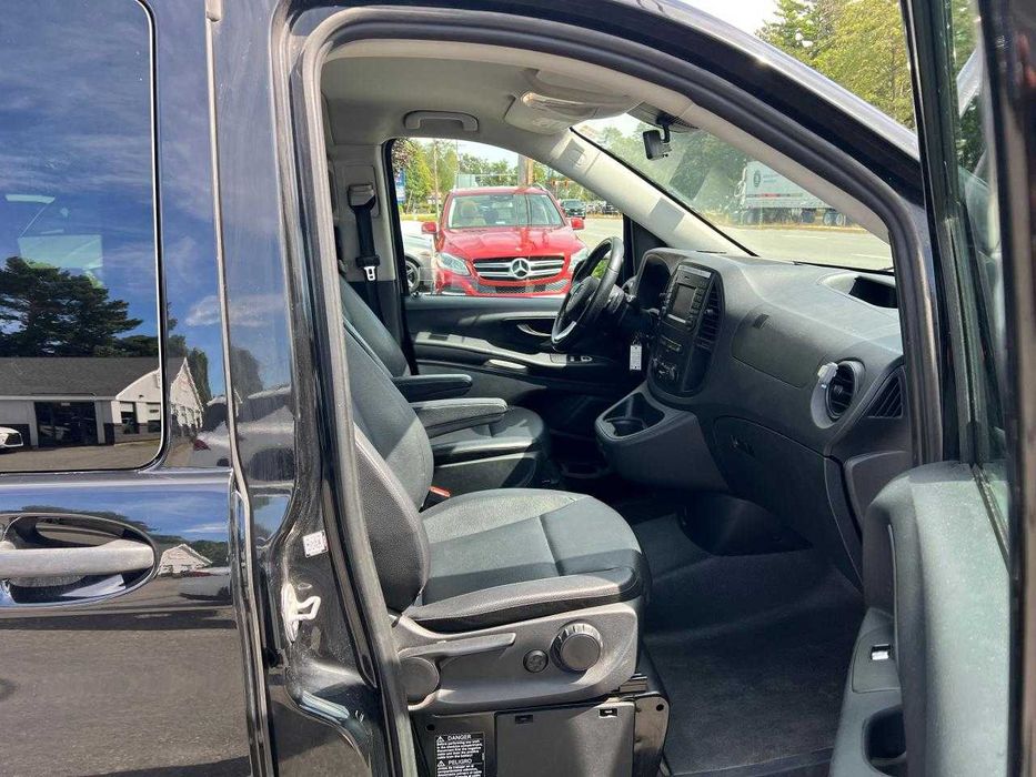 2020 Mercedes-Benz Metris в порту