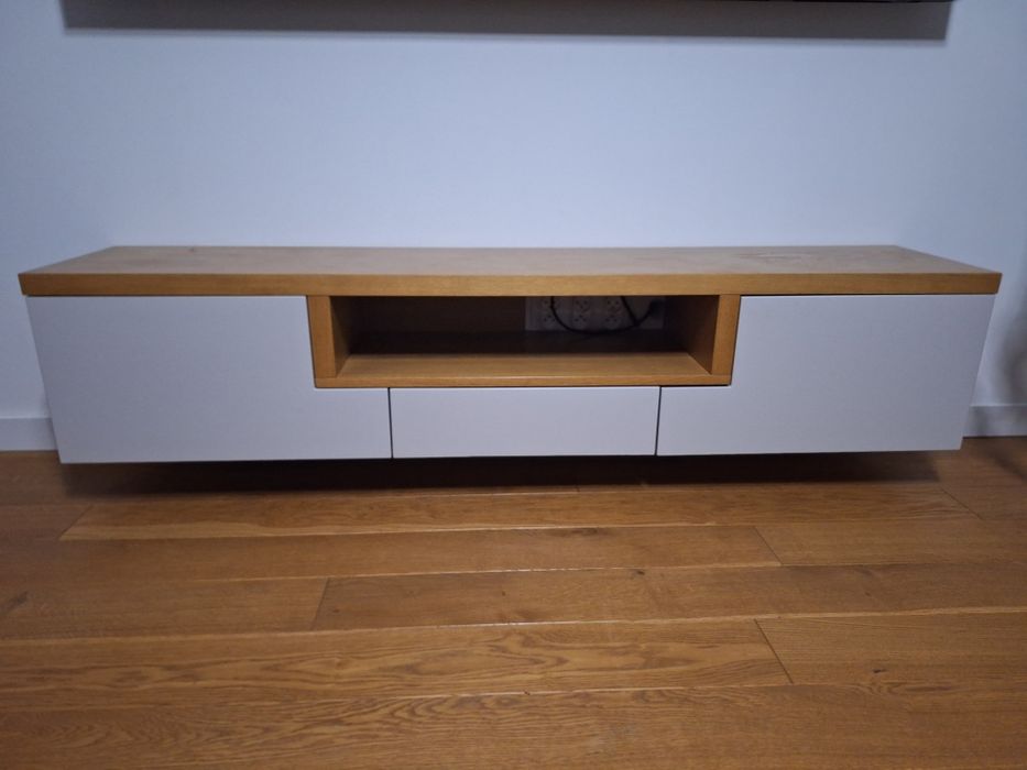 Szafka RTV fornirowana