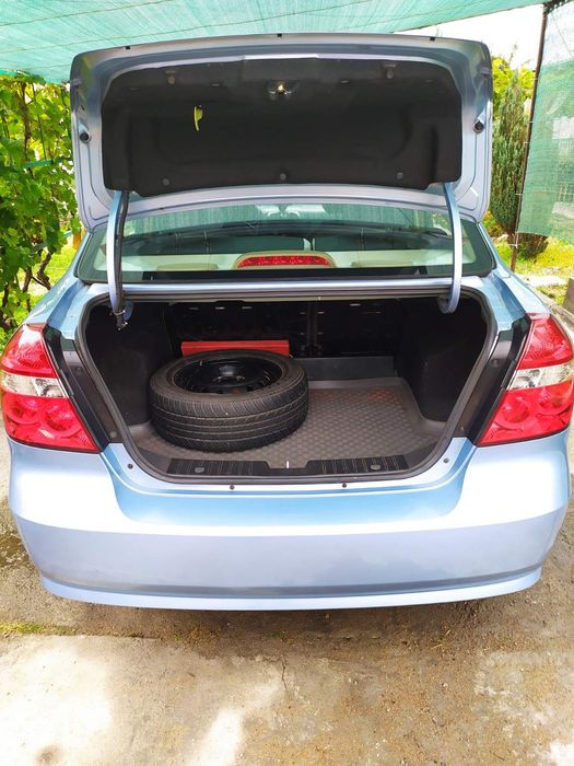 Продам автомобіль CHEVROLET AVEO,
