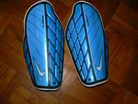 Caneleiras futebol /futsal Nike