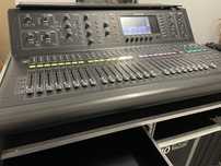 MIDAS M32 stan bdb.  gratis Case