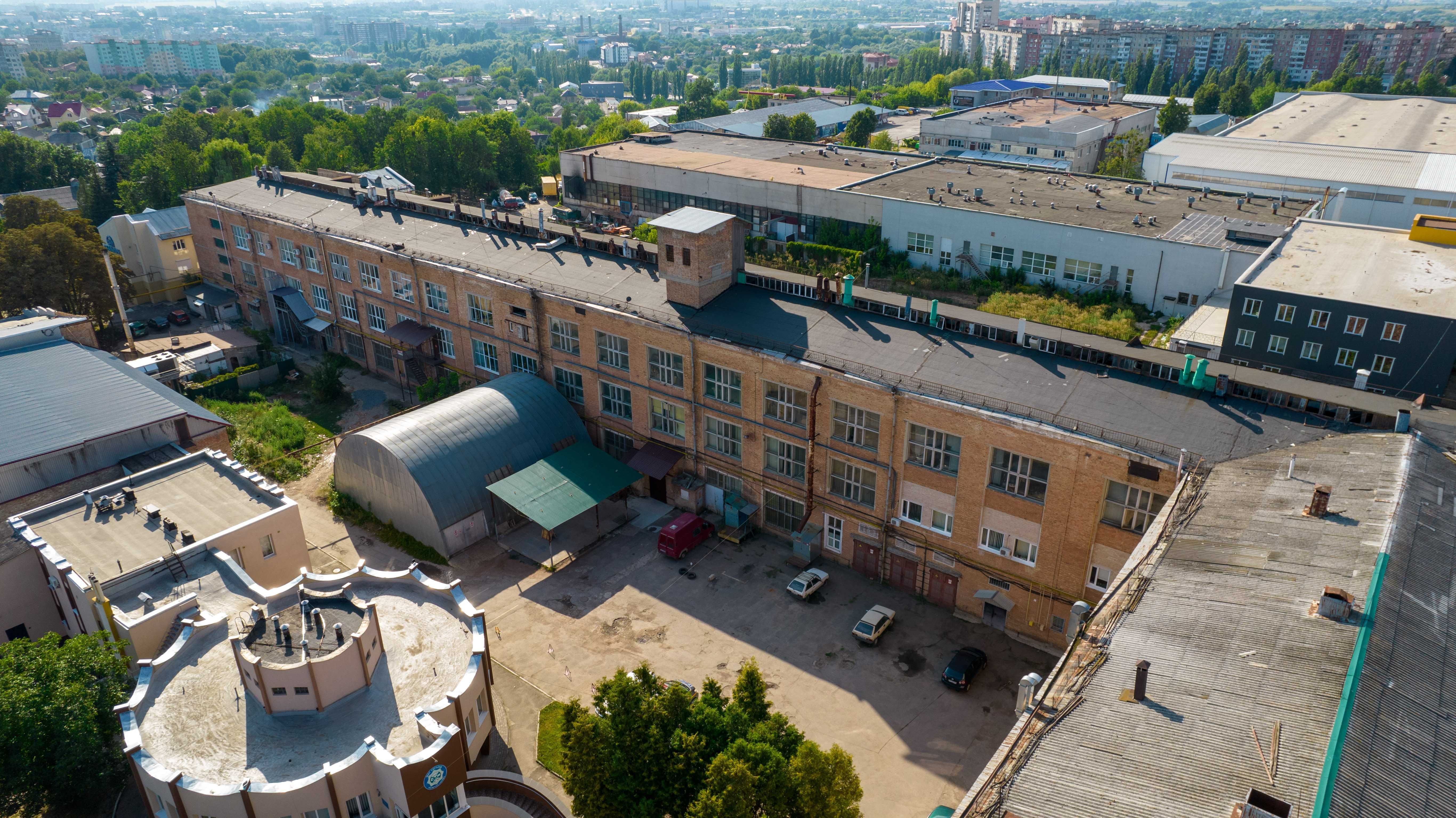Продам приміщення Чайка 300 метрів 177$ за м2 Газотрон 676м2