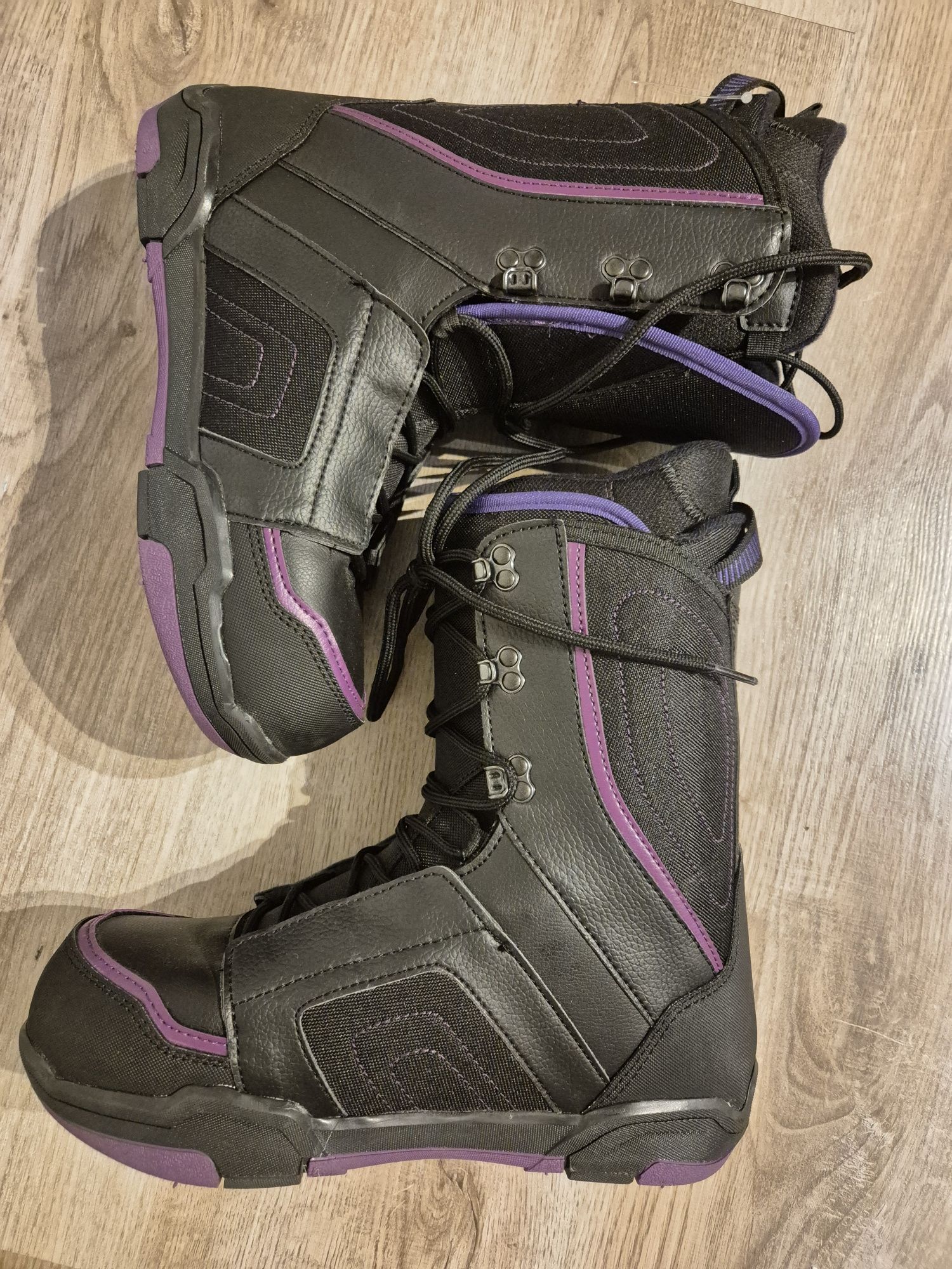Witam sprzedam nowe buty snowboardowe Firefly 41nr