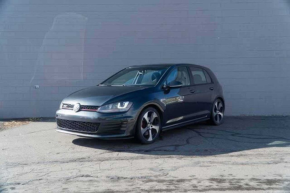 Volkswagen Golf GTI Autobahn      2015