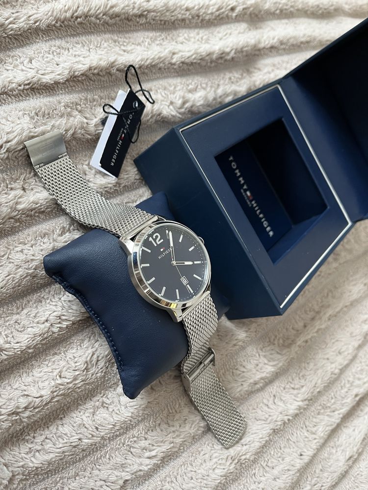 Годинник Tommy Hilfiger