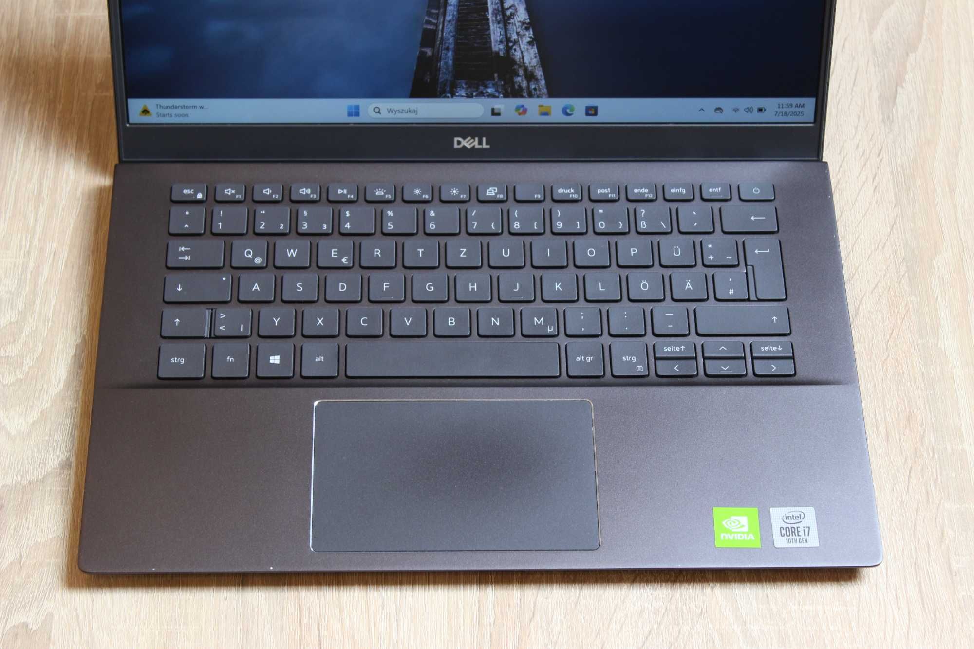 Laptop Dell Vostro 5401 - i7 1065G7 / MX 330 / 16gb ddr4 / 512gb nvme