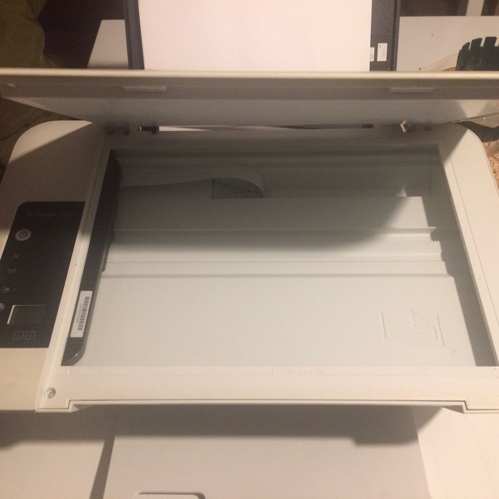 Impressora HP Deskjet 2544 multifunções