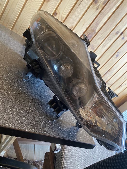 Перепаковка фар головного світла та встановлення лінз на будь яке авто