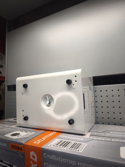 Стабілізатор напруги релейний Sturmax PSM935000R