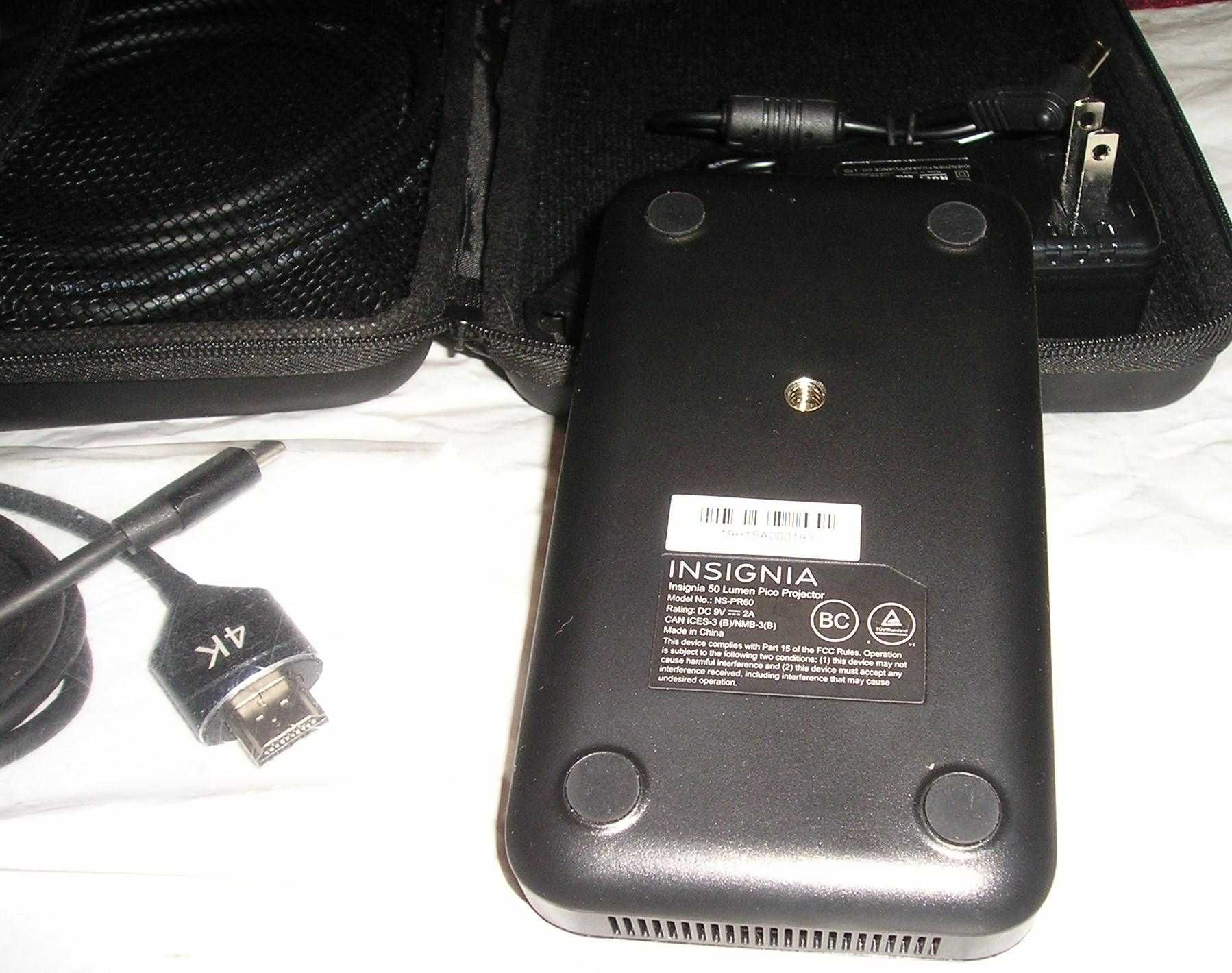 К телефону с Type-C - 3xLED DLP pico проектор Insignia NS-PR60 на акум