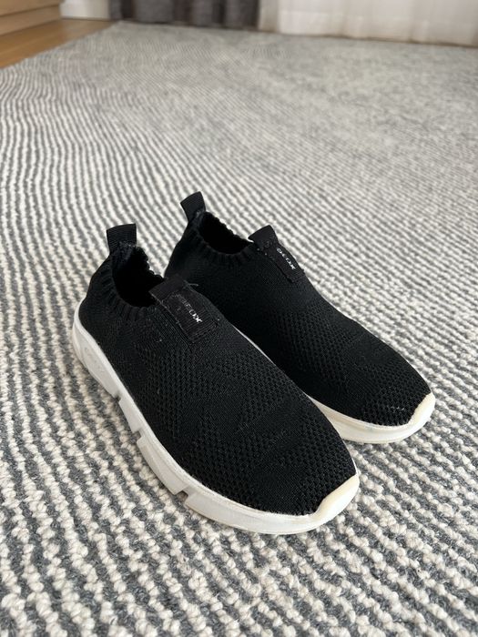Geox wsuwane buty sportowe rozmiar 34