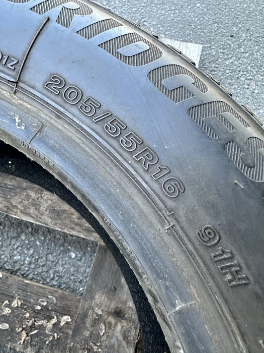 Шини 205 55 16 91H Bridgestone Blizzak LM001 пара