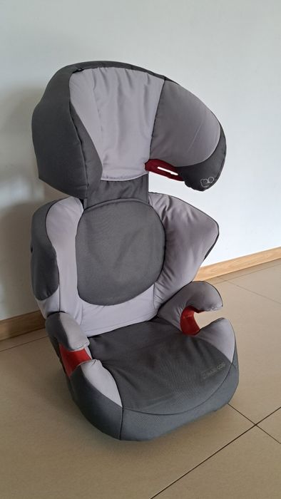Fotelik samochodowy Maxi-Cosi Rodi XP Fix 15–36 kg – jasno szary