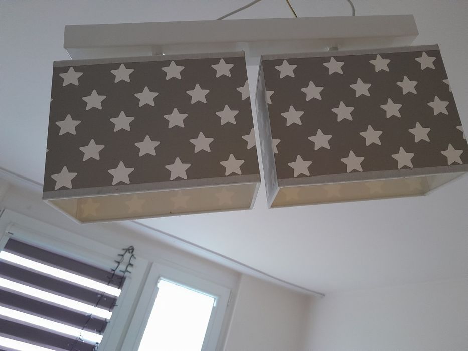 Lampa sufitowa w gwiazdki