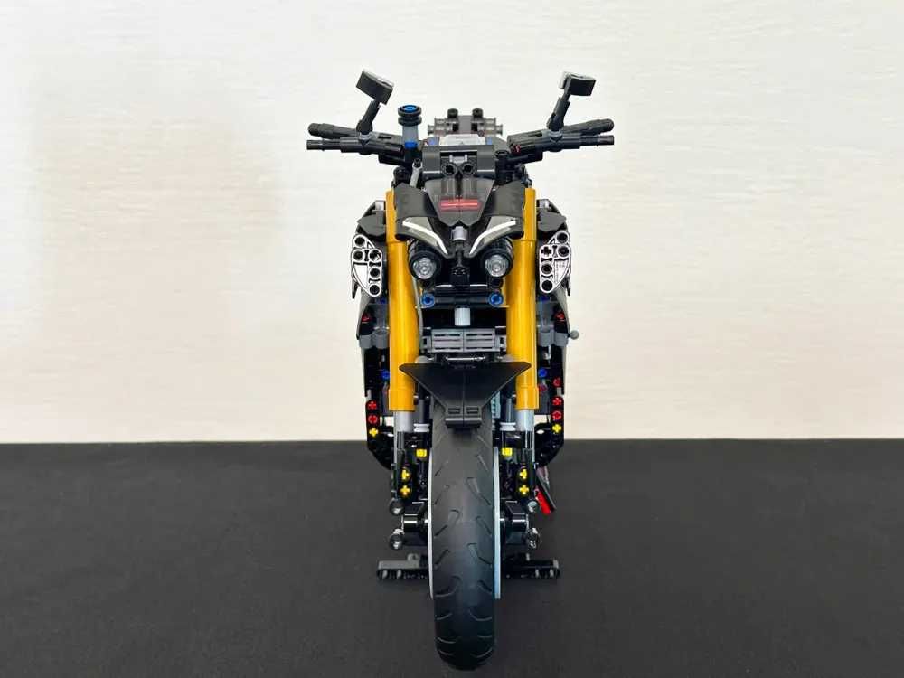 Yamaha MT-10 SP, 42159 - Klocki Lepin Technic + GRATIS