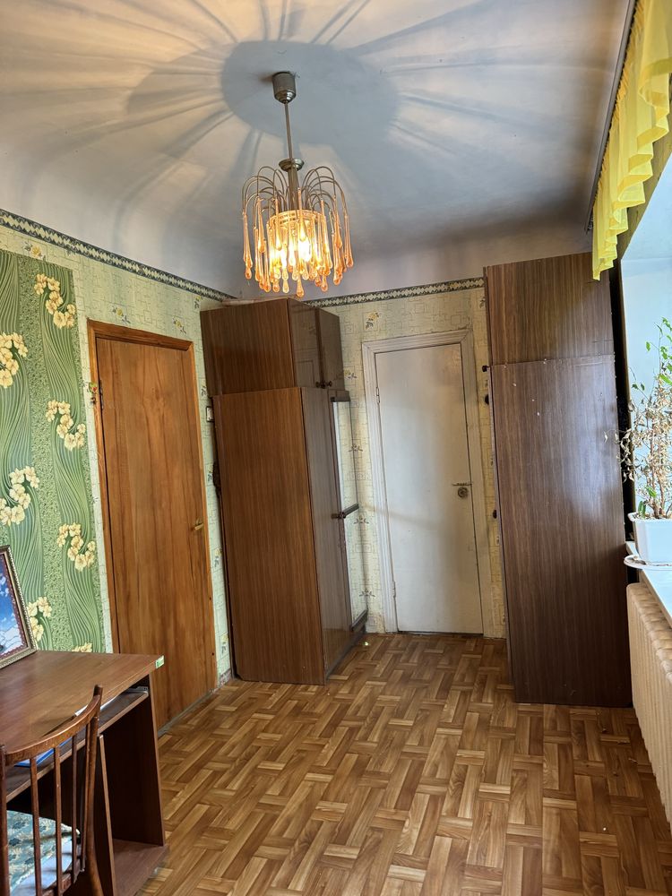 Продам 2-кімнатну квартиру