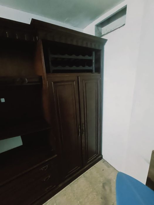 Móvel de sala grande com vários módulos muitas prateleiras, armario