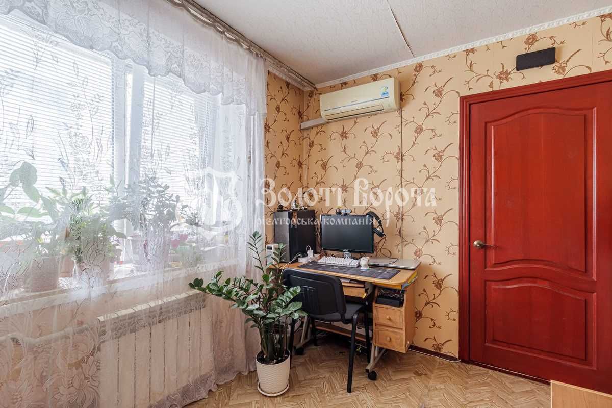 Квартира, 3к. Гарний стан. Полярна, 8е, Мінський м-в, Оболонський р-н