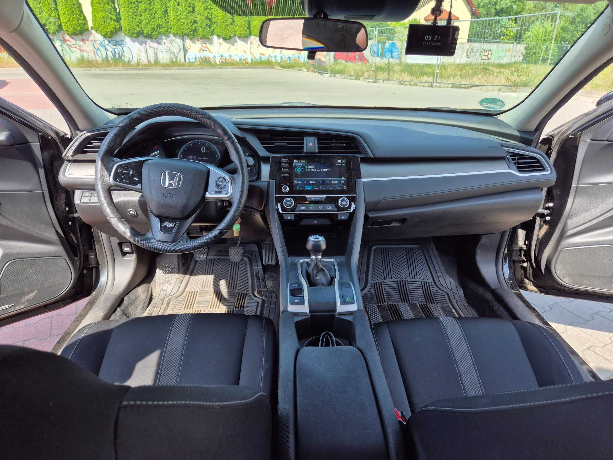 Honda Civic X 2019 LPG 2.0L I-4 DOHC 16-zaworowy i-VTEC black edition