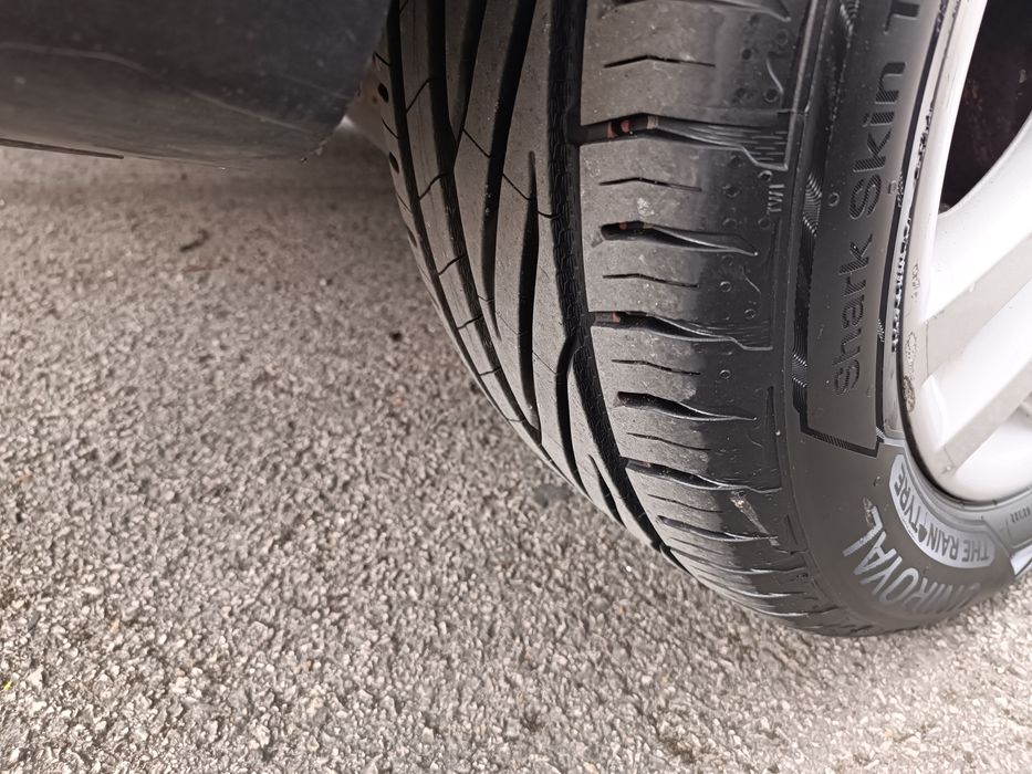 VW Touran Highline 1.6 TDI 7Lugares