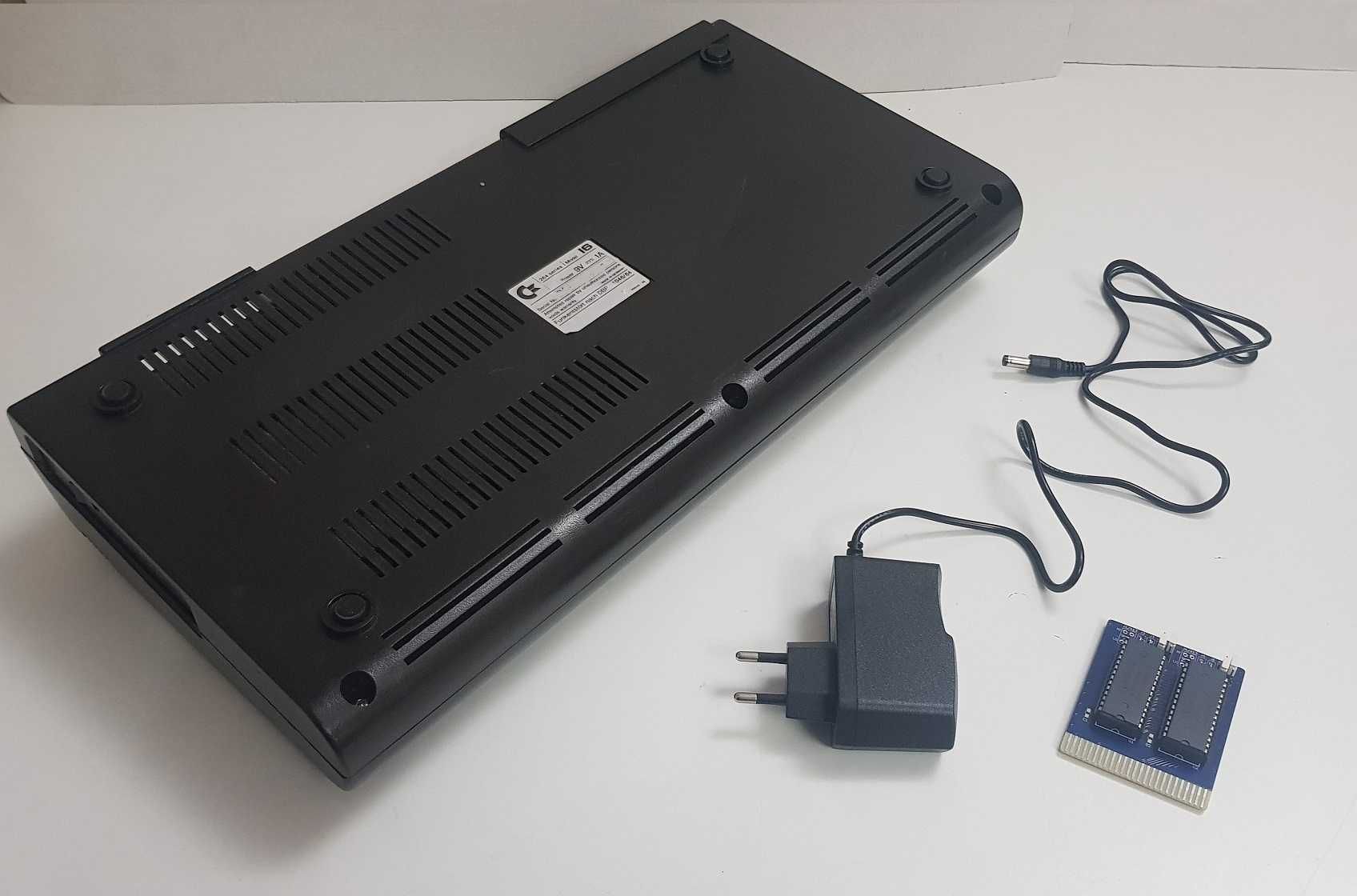 Komputer Commodore 16 C16 + zasilacz + gry