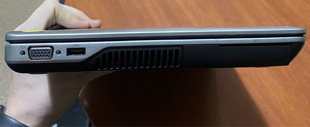 Dell Latitude E6440 14"/i7-4 /4GB RAM/120GB SSD! n235