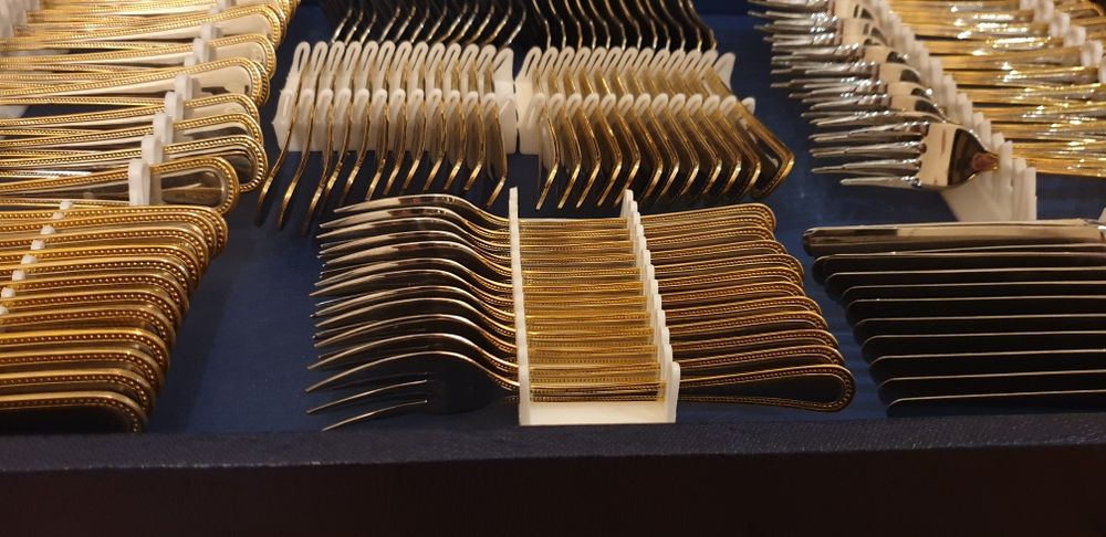 Faqueiro aço inoxidável banhado a Ouro