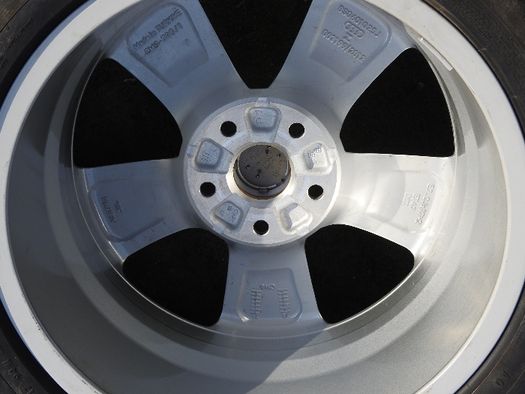 4xAlufelgi AUDI 17'' 5x112 ET47 7J piasta 57,1mm 8S0 19rok Jak Nowe