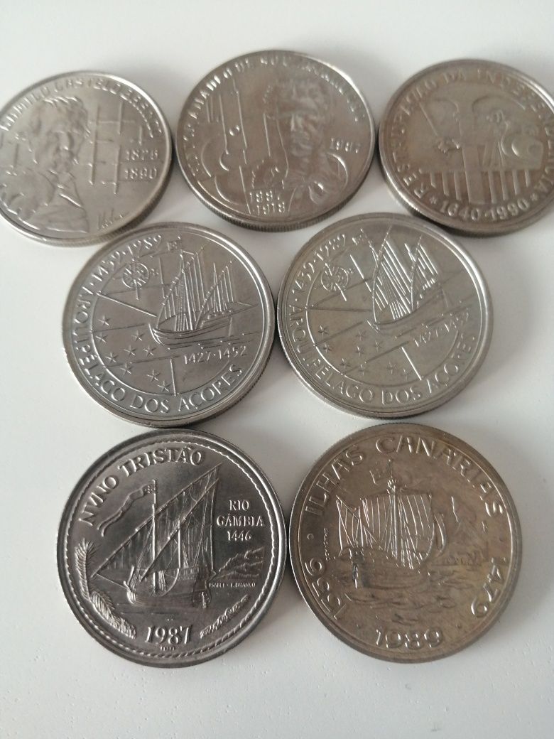 Vendo lote de 7 moedas de 100 escudos (portes incluídos)