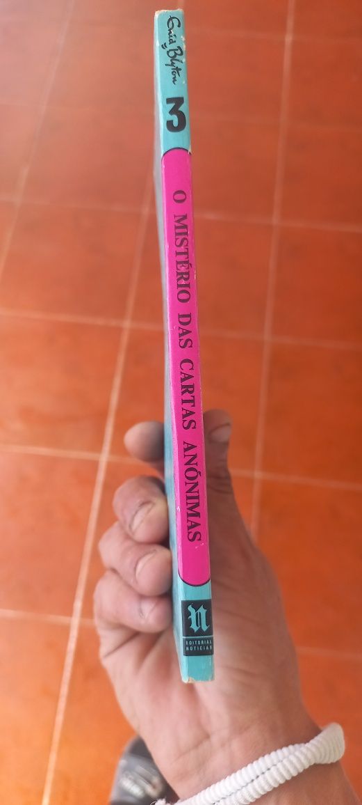 Vendo livros galaxia