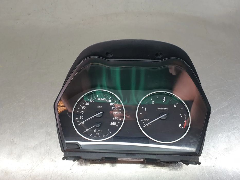 Quadrante / painel de instrumentos BMW 1 (F21)