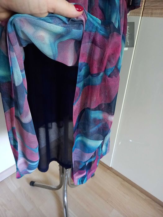 NOWA z metką sukienka Gabrieli Visconti z siateczki na podszewce.