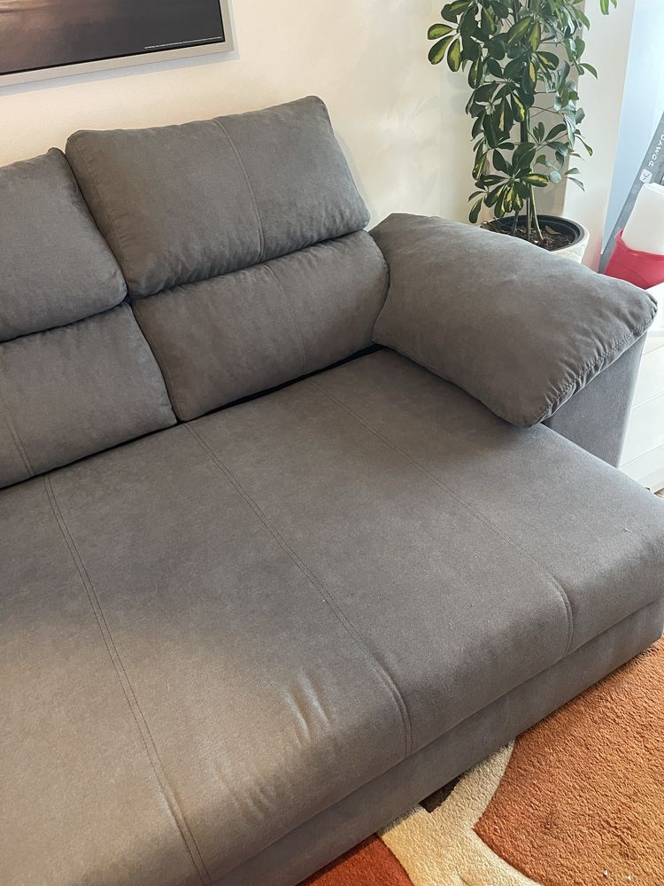 Sofa cama com arrumacao