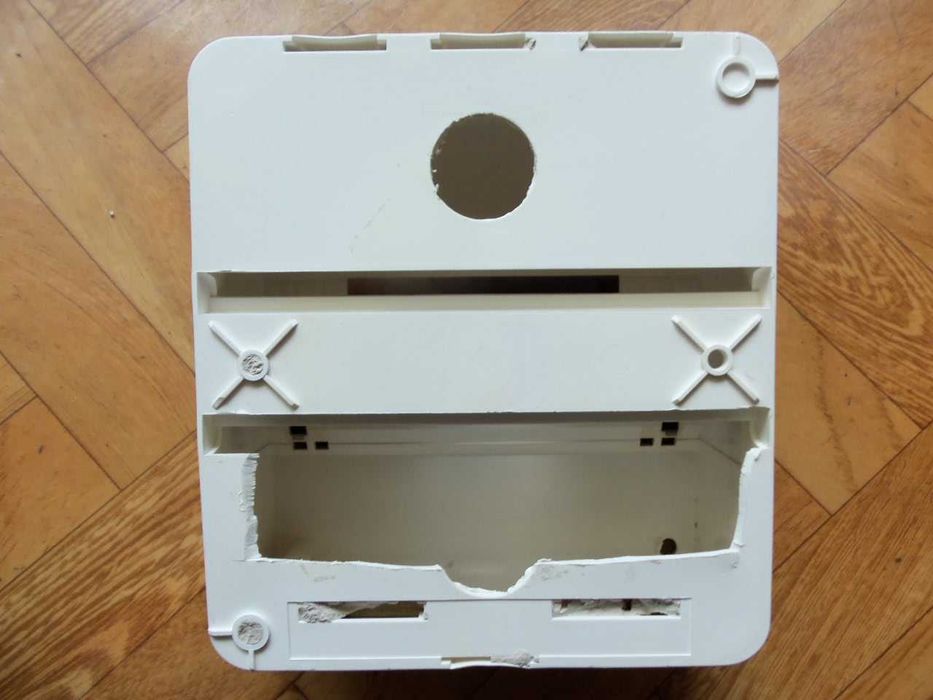 Rozdzielnica Karlik OB-8 na 8 esów