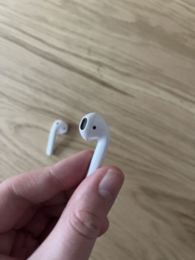 Apple Airpods 2 Gen