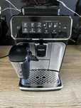 Ekspres do kawy Philips EP3246 z systemem LatteGo