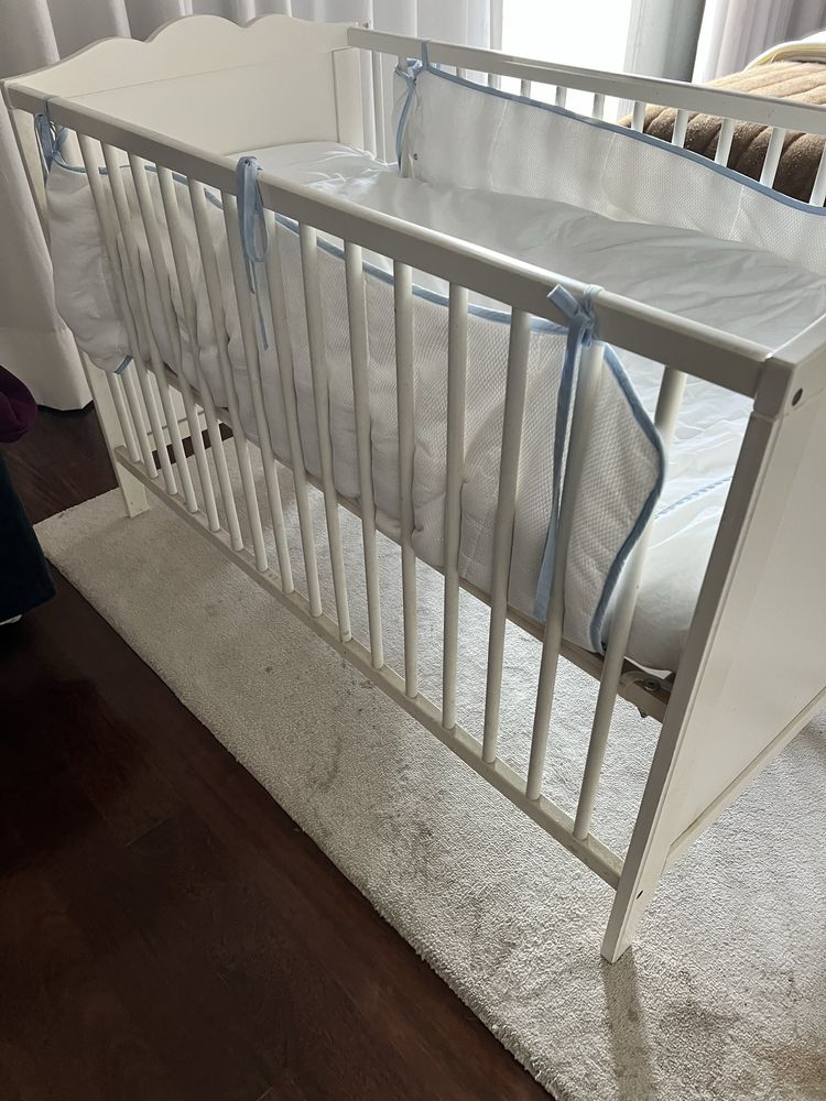 Berco ikea (colchoes e laterias nao incluidos)